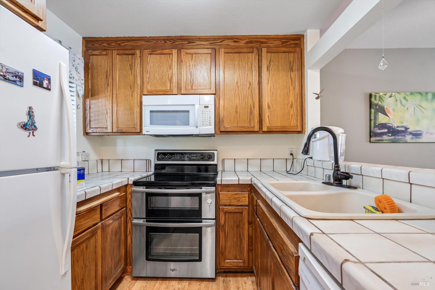 Detail Gallery Image 5 of 13 For 901 Russell Ave #238,  Santa Rosa,  CA 95403 - 2 Beds | 1 Baths