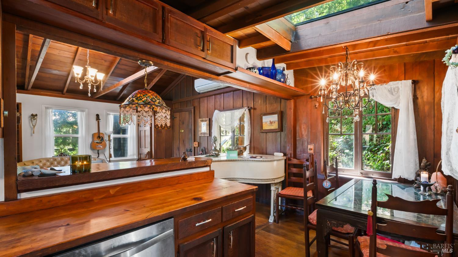 Detail Gallery Image 11 of 39 For 100 Carson Rd, Woodacre,  CA 94973 - 4 Beds | 3 Baths