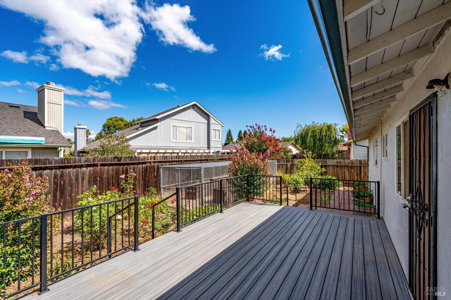Detail Gallery Image 11 of 27 For 3782 Oxford St, Napa,  CA 94558 - 3 Beds | 2 Baths