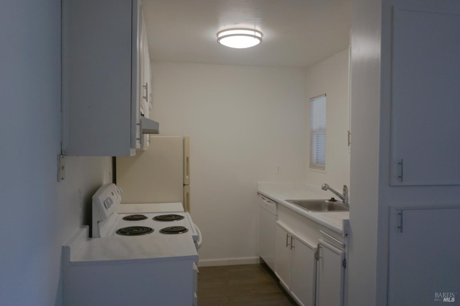 Detail Gallery Image 8 of 20 For 1625 Park Ln #11,  Fairfield,  CA 94533 - 2 Beds | 1 Baths