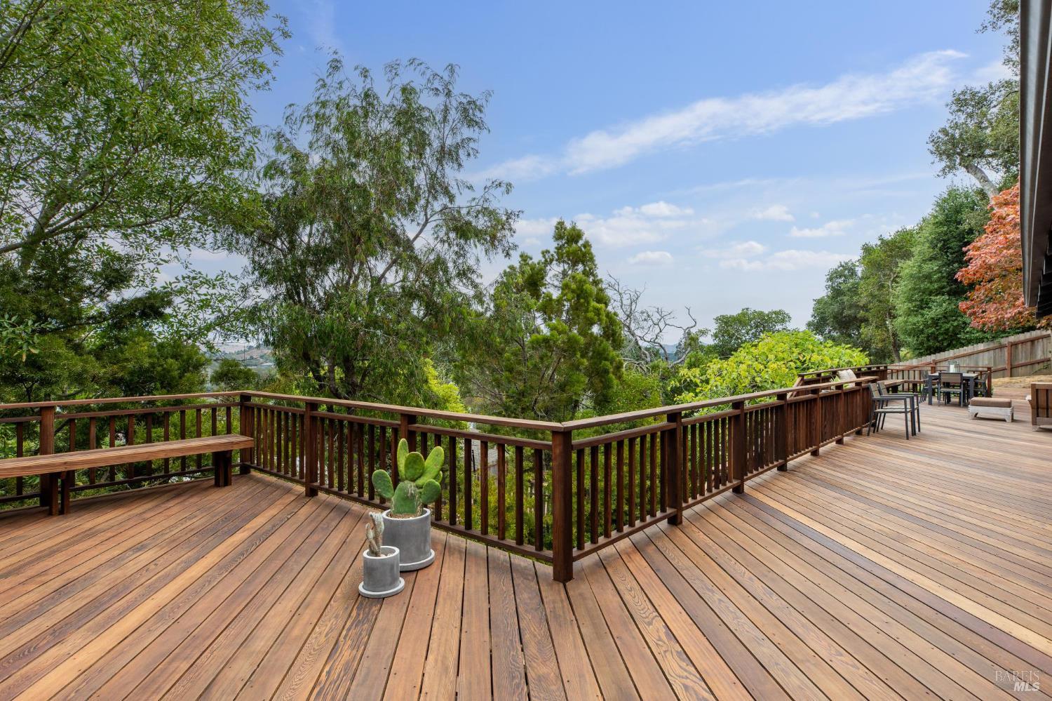 Detail Gallery Image 49 of 53 For 1 Carolyn Ln, Mill Valley,  CA 94941 - 4 Beds | 3 Baths