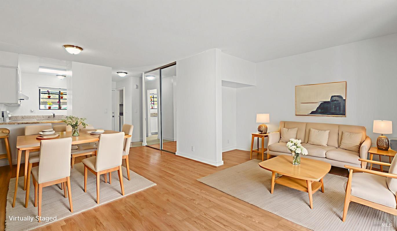 Detail Gallery Image 9 of 33 For 900 Southampton Rd #110,  Benicia,  CA 94510 - 2 Beds | 1/1 Baths