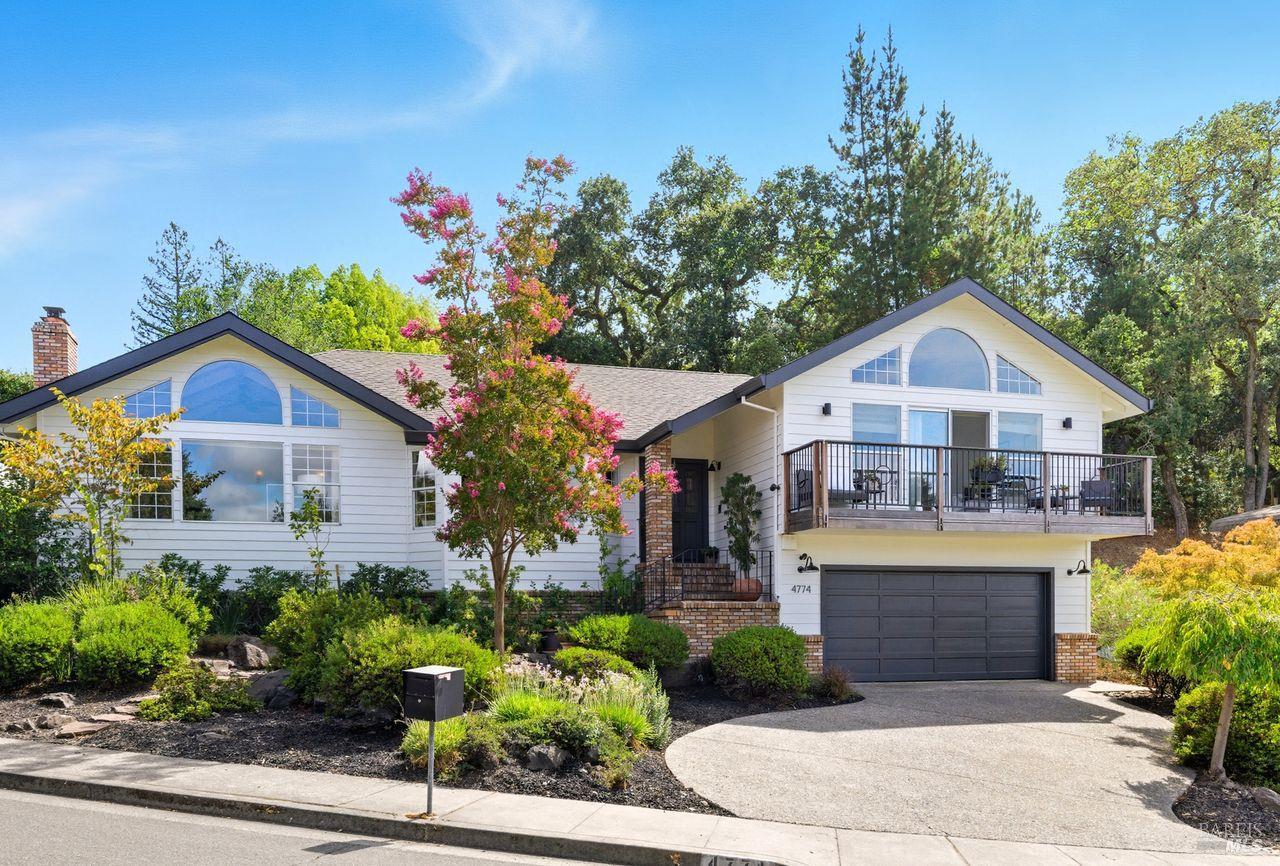 Detail Gallery Image 2 of 63 For 4774 Carissa Ave, Santa Rosa,  CA 95405 - 4 Beds | 2/1 Baths