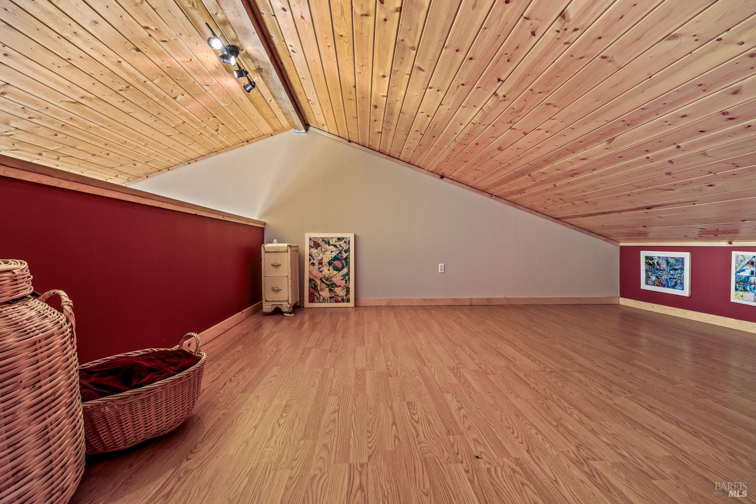 Detail Gallery Image 23 of 40 For 31026 Albion Ridge L Rd, Albion,  CA 95410 - 2 Beds | 2 Baths