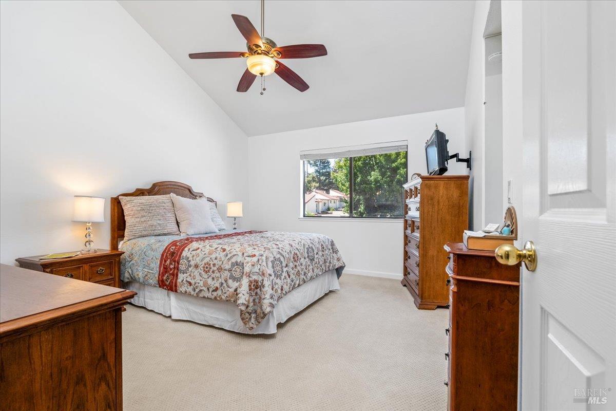 Detail Gallery Image 14 of 26 For 109 Albion Ct, Novato,  CA 94947 - 3 Beds | 2/1 Baths