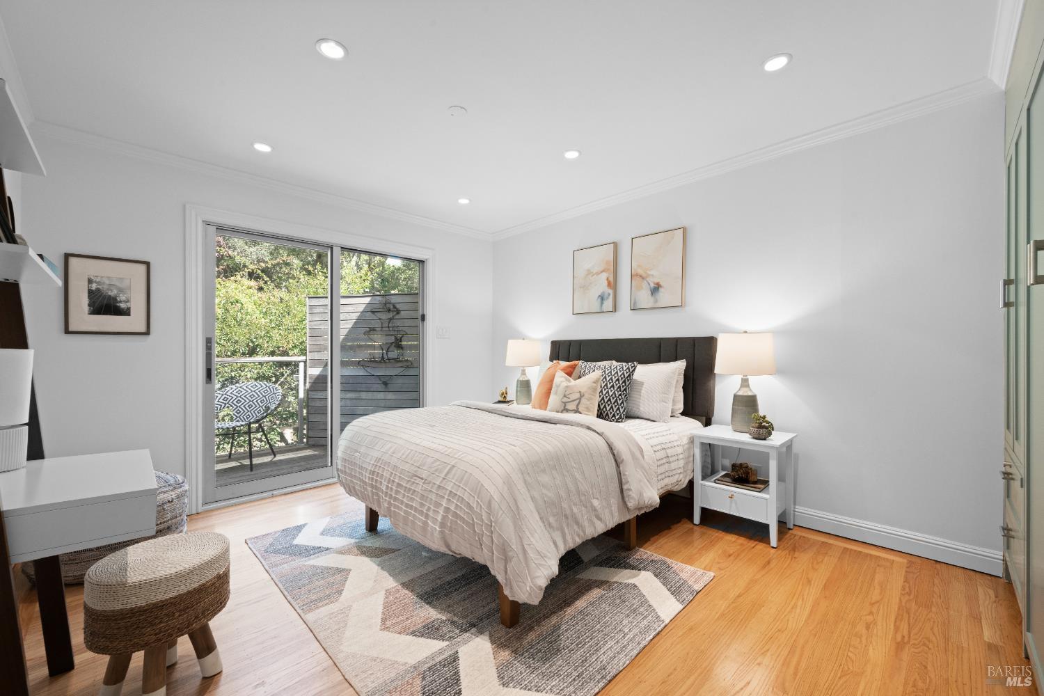 Detail Gallery Image 9 of 16 For 235 Mountain View Ave, San Rafael,  CA 94901 - 2 Beds | 1 Baths