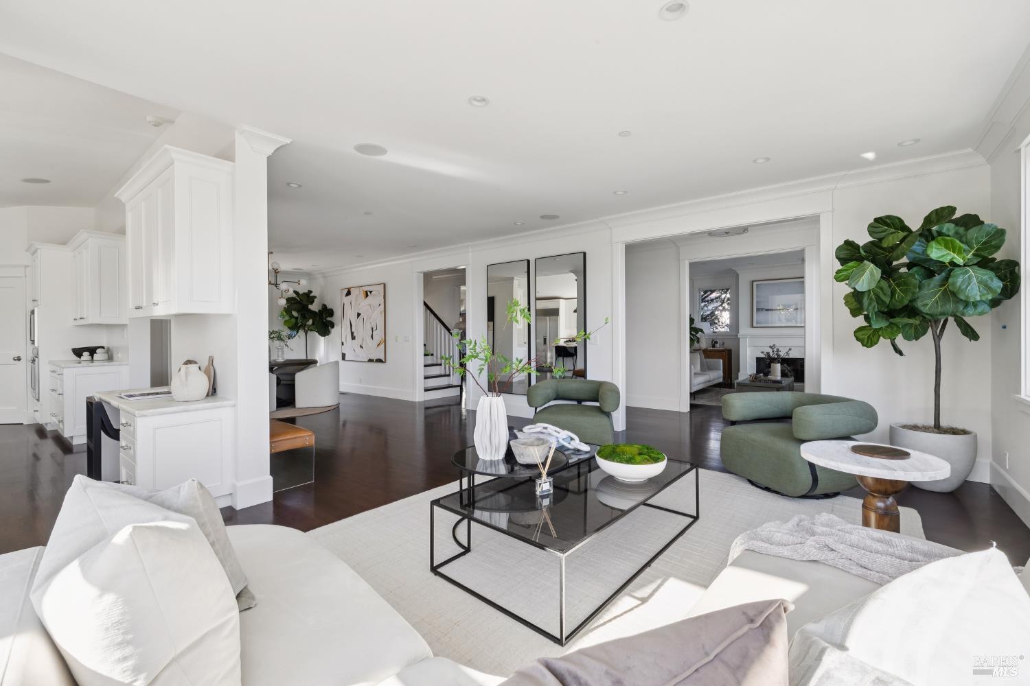 Detail Gallery Image 16 of 46 For 2105 Mar East St, Belvedere Tiburon,  CA 94920 - 5 Beds | 4/1 Baths