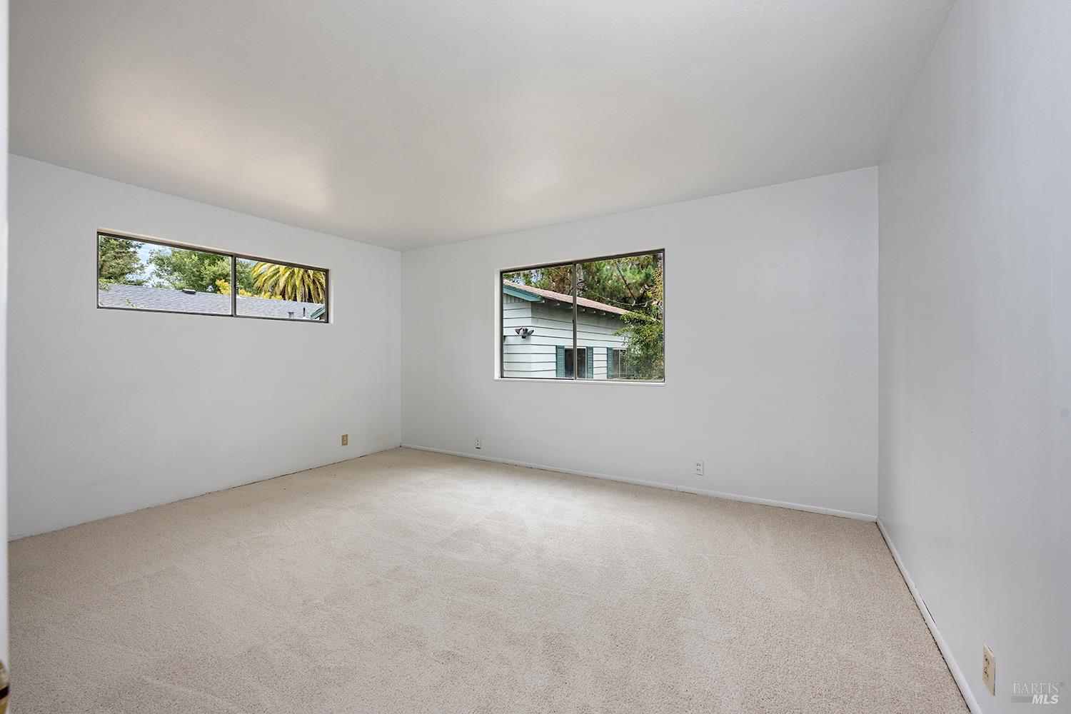 Detail Gallery Image 22 of 37 For 502 Pleasant Hill Rd, Sebastopol,  CA 95472 - 3 Beds | 2 Baths
