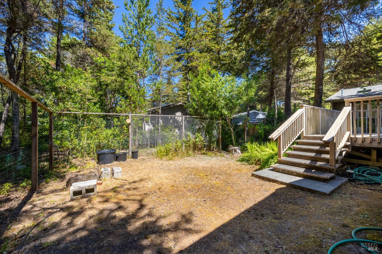 Detail Gallery Image 8 of 37 For 43300 Little River Airport Rd #27,  Little River_1,  CA 95456 - 3 Beds | 2 Baths