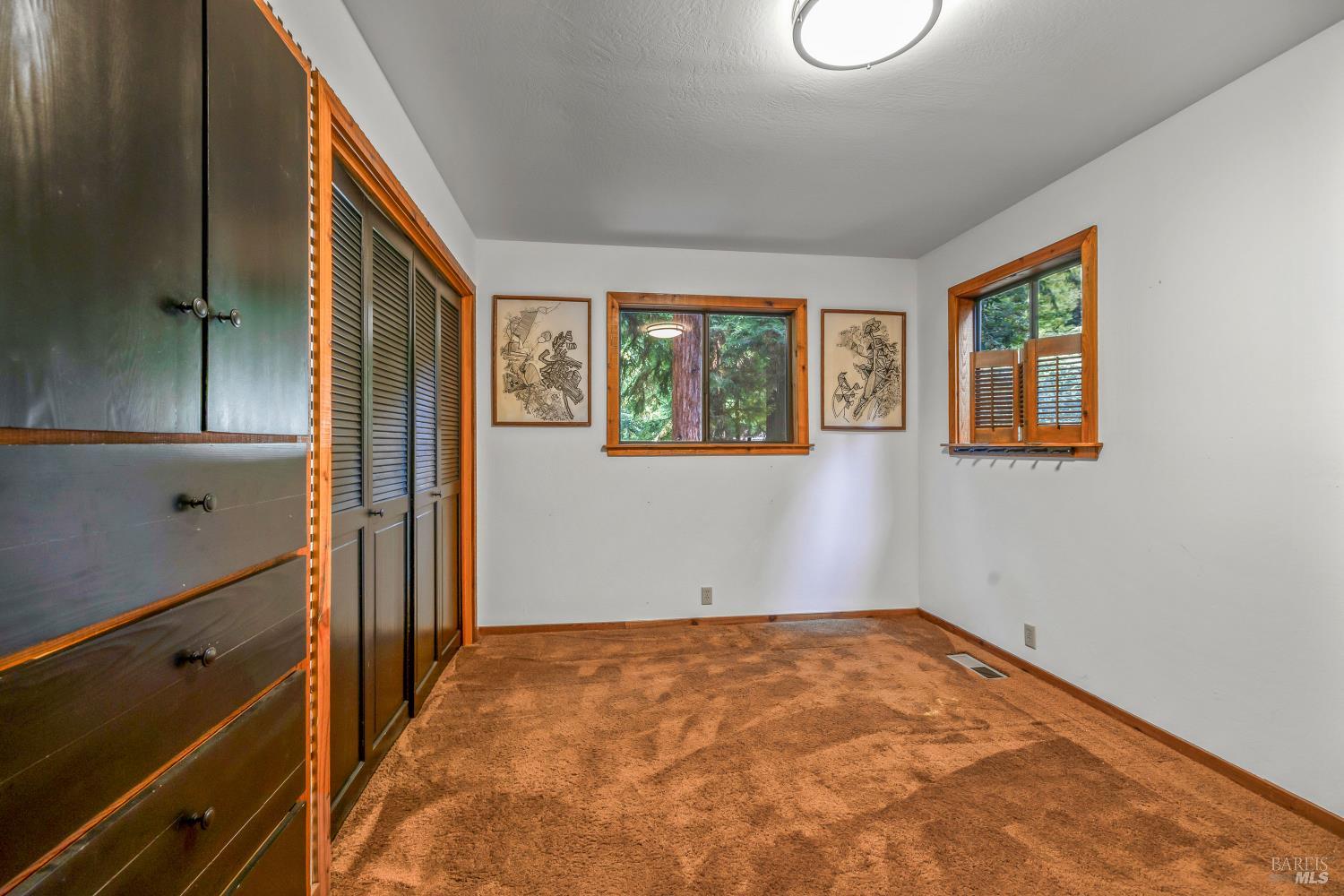 Detail Gallery Image 14 of 43 For 17451 Redwood Springs Dr, Fort Bragg,  CA 95437 - 4 Beds | 4 Baths