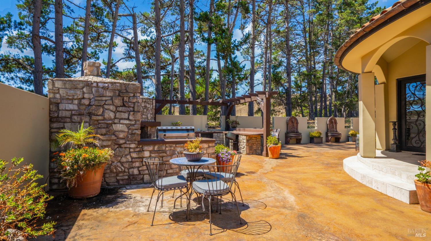Detail Gallery Image 40 of 93 For 1455 Valley Ford Freestone Rd, Bodega,  CA 94922 - 4 Beds | 3/1 Baths