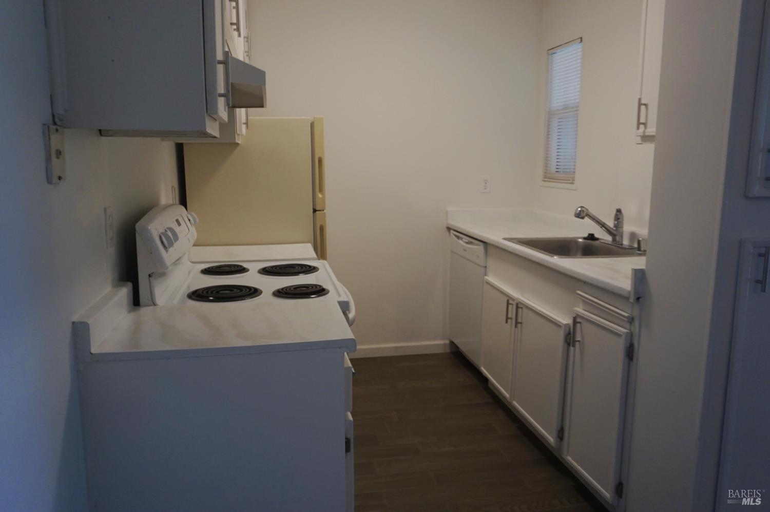 Detail Gallery Image 7 of 20 For 1625 Park Ln #11,  Fairfield,  CA 94533 - 2 Beds | 1 Baths