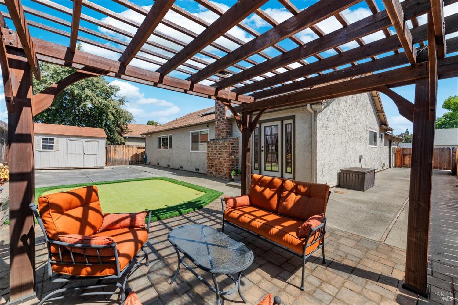Detail Gallery Image 31 of 46 For 420 Temple Dr, Vacaville,  CA 95687 - 3 Beds | 2 Baths