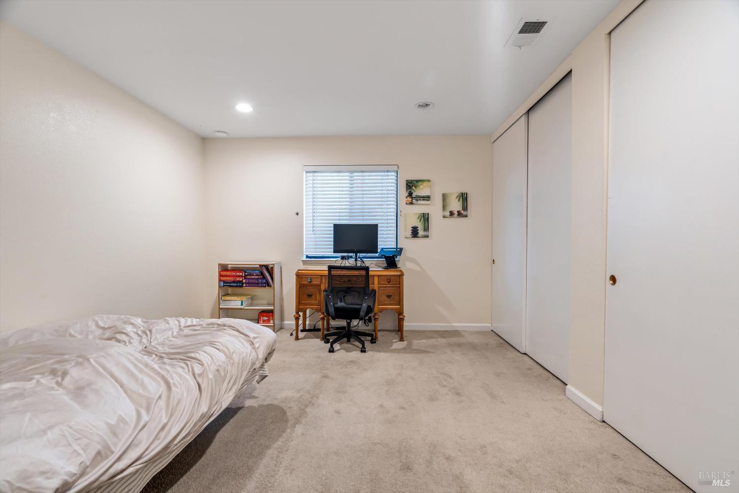 Detail Gallery Image 9 of 13 For 901 Russell Ave #238,  Santa Rosa,  CA 95403 - 2 Beds | 1 Baths