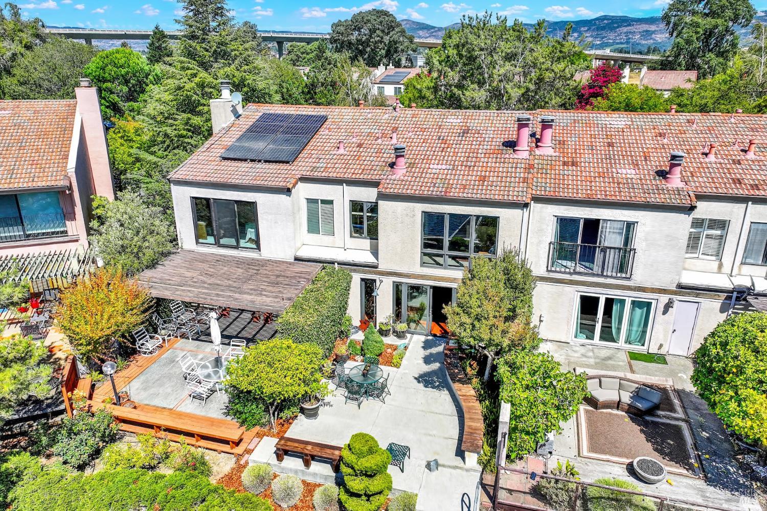 Detail Gallery Image 76 of 97 For 927 Marina Dr, Napa,  CA 94559 - 3 Beds | 2/1 Baths