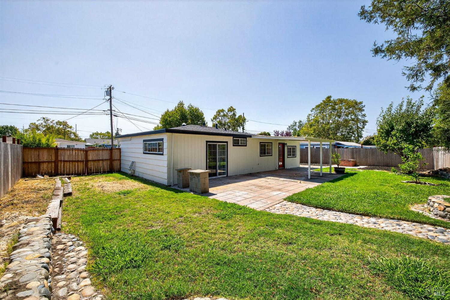 Detail Gallery Image 23 of 32 For 959 San Clemente Dr, Santa Rosa,  CA 95404 - 3 Beds | 2 Baths