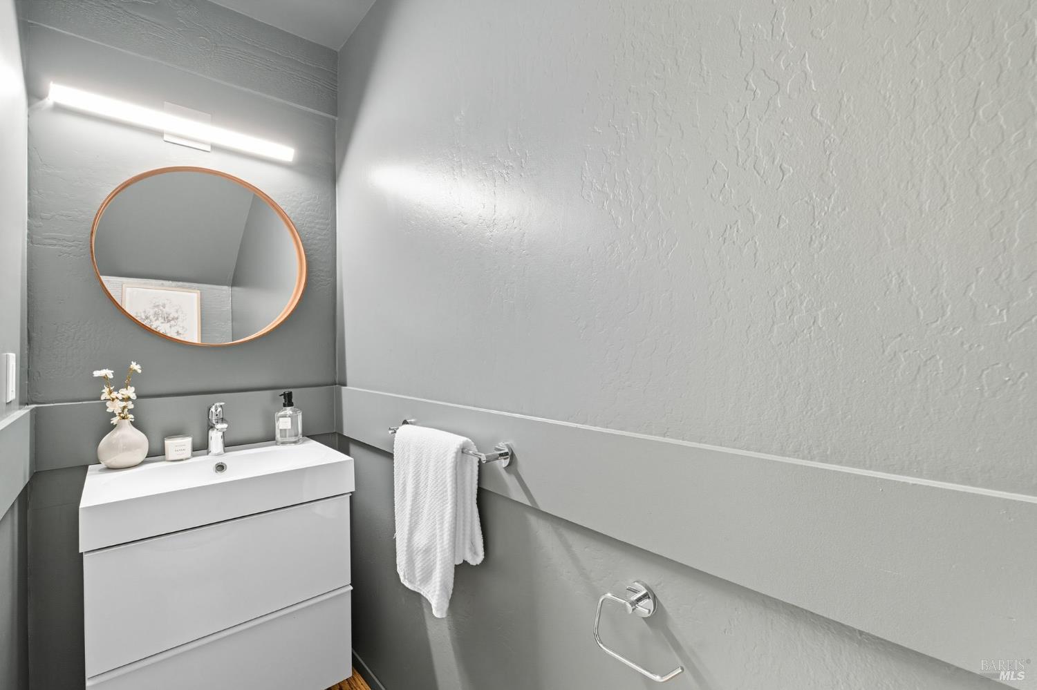 Detail Gallery Image 18 of 51 For 42 Park Ter, Mill Valley,  CA 94941 - 2 Beds | 2/1 Baths