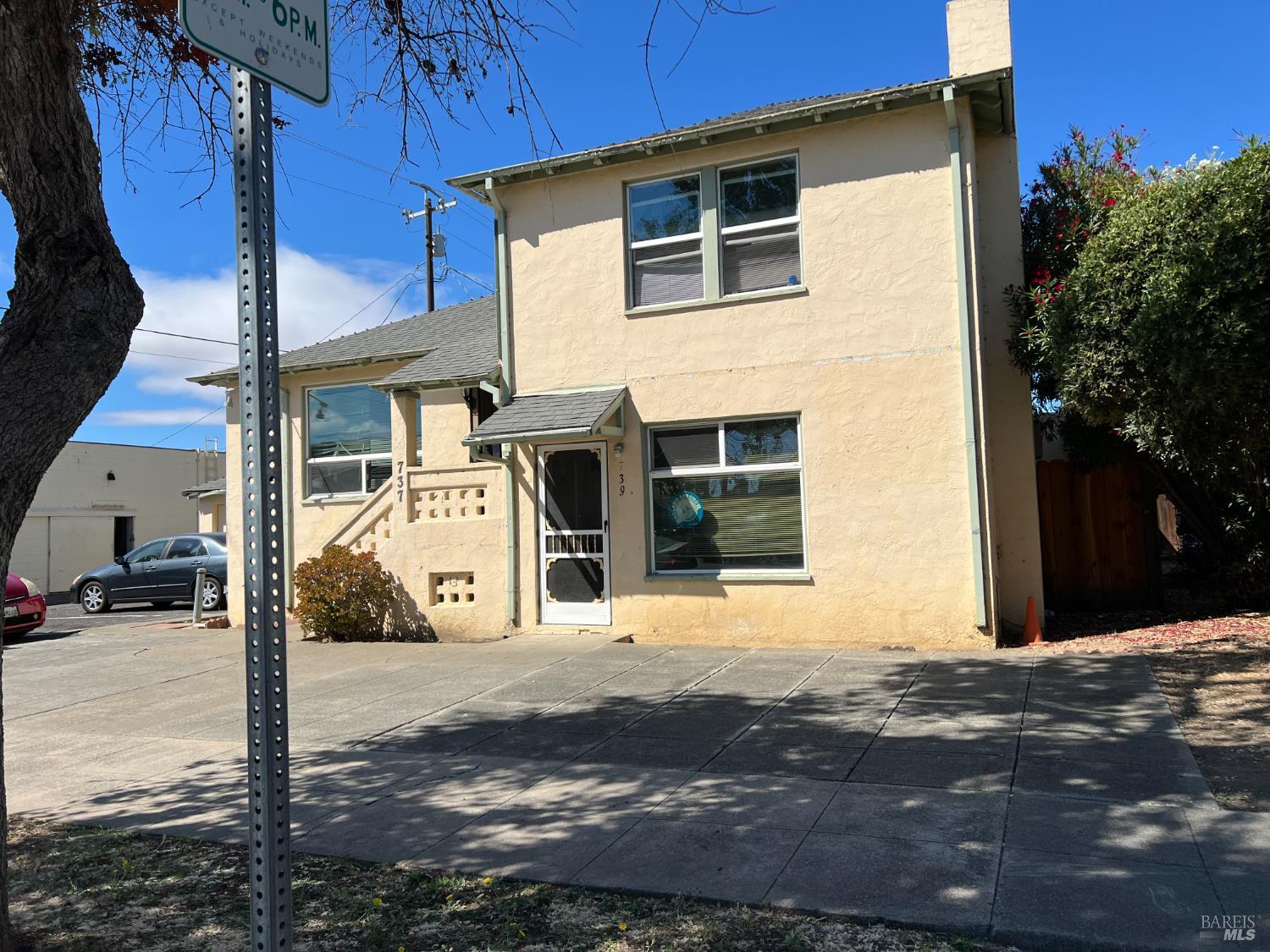Detail Gallery Image 2 of 24 For 739 Jackson St, Fairfield,  CA 94533 - – Beds | – Baths