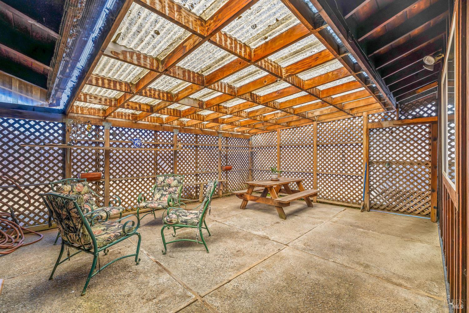 Detail Gallery Image 17 of 33 For 215 S Sanderson Way, Fort Bragg,  CA 95437 - 3 Beds | 1/1 Baths