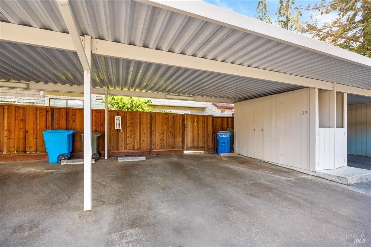 Detail Gallery Image 25 of 26 For 109 Albion Ct, Novato,  CA 94947 - 3 Beds | 2/1 Baths