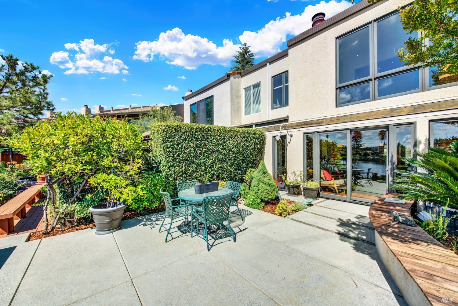 Detail Gallery Image 83 of 97 For 927 Marina Dr, Napa,  CA 94559 - 3 Beds | 2/1 Baths