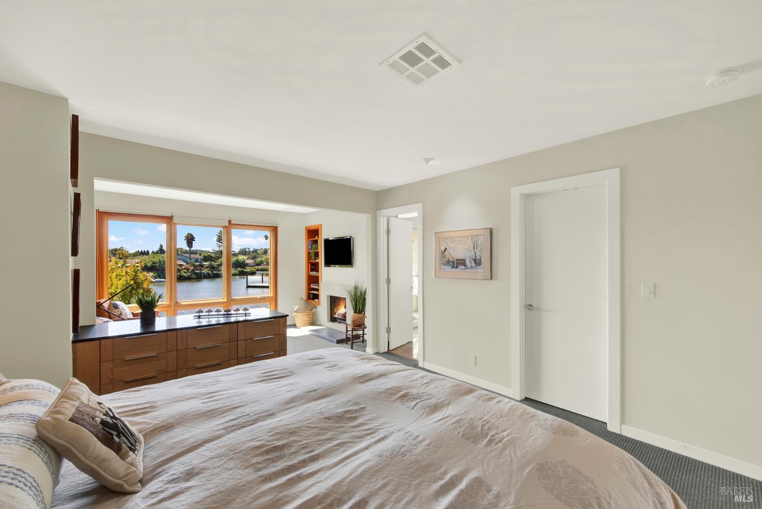 Detail Gallery Image 52 of 97 For 927 Marina Dr, Napa,  CA 94559 - 3 Beds | 2/1 Baths
