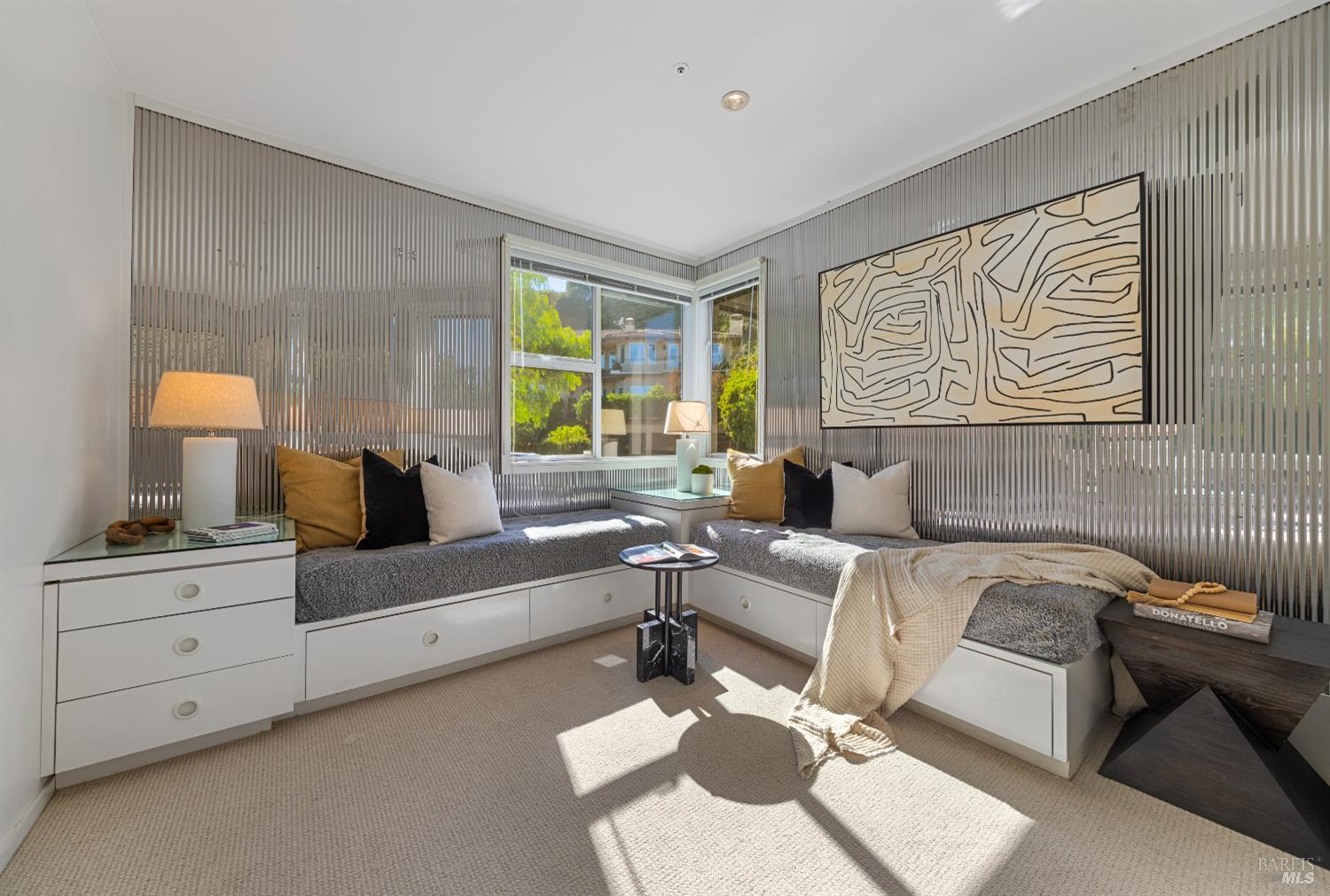 Detail Gallery Image 34 of 54 For 30 Heron Dr, Mill Valley,  CA 94941 - 5 Beds | 3/1 Baths