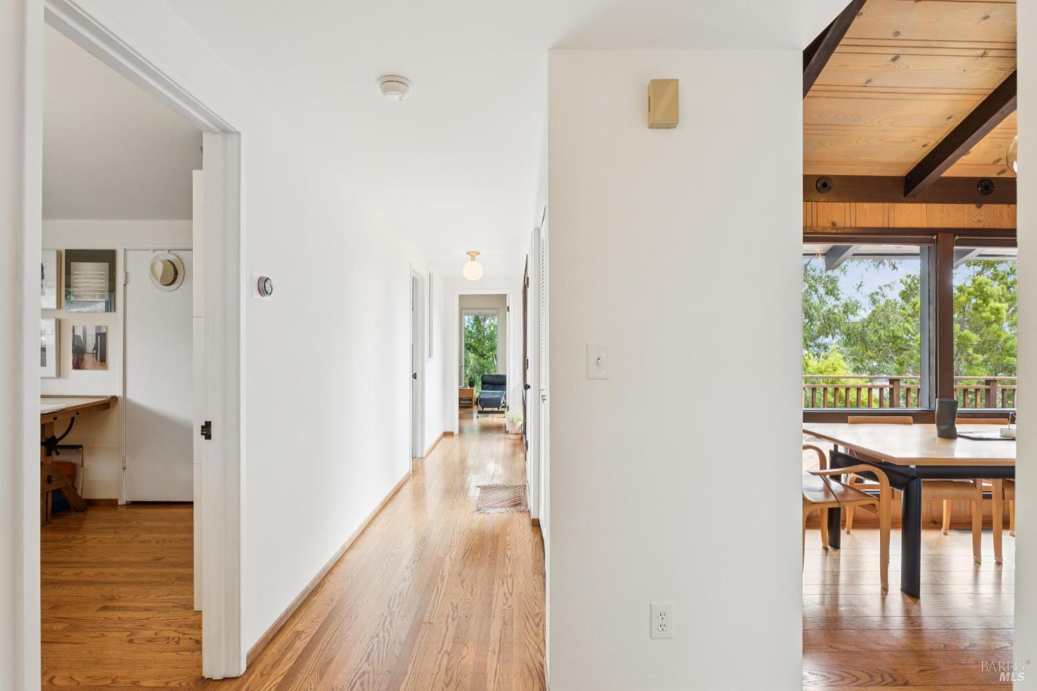 Detail Gallery Image 21 of 53 For 1 Carolyn Ln, Mill Valley,  CA 94941 - 4 Beds | 3 Baths