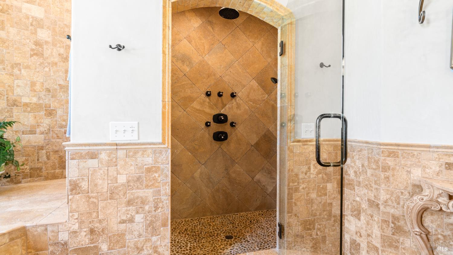 Detail Gallery Image 39 of 93 For 1455 Valley Ford Freestone Rd, Bodega,  CA 94922 - 4 Beds | 3/1 Baths