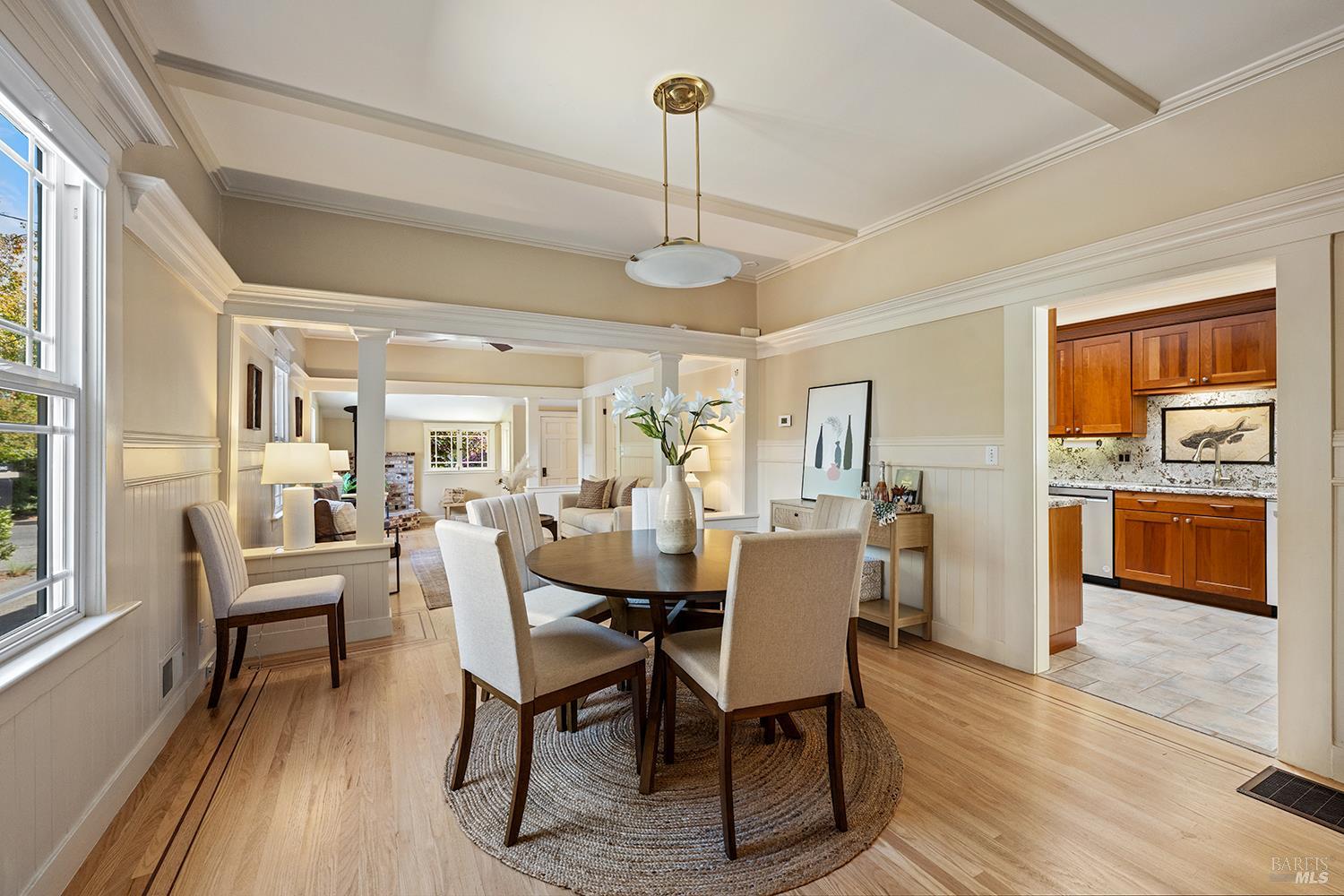 Detail Gallery Image 13 of 38 For 95 Florence Ave, San Anselmo,  CA 94960 - 4 Beds | 3/1 Baths