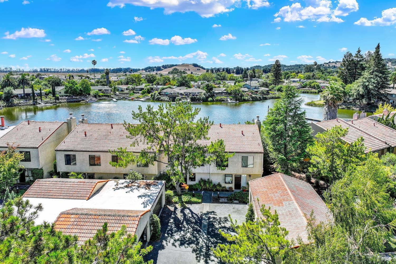Detail Gallery Image 3 of 97 For 927 Marina Dr, Napa,  CA 94559 - 3 Beds | 2/1 Baths