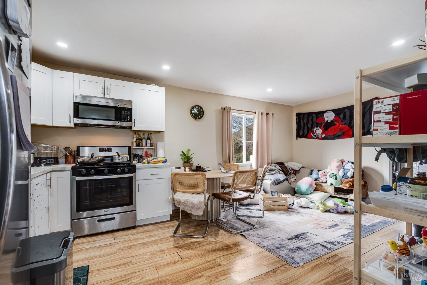 Detail Gallery Image 18 of 34 For 726 4th St, Napa,  CA 94559 - – Beds | – Baths