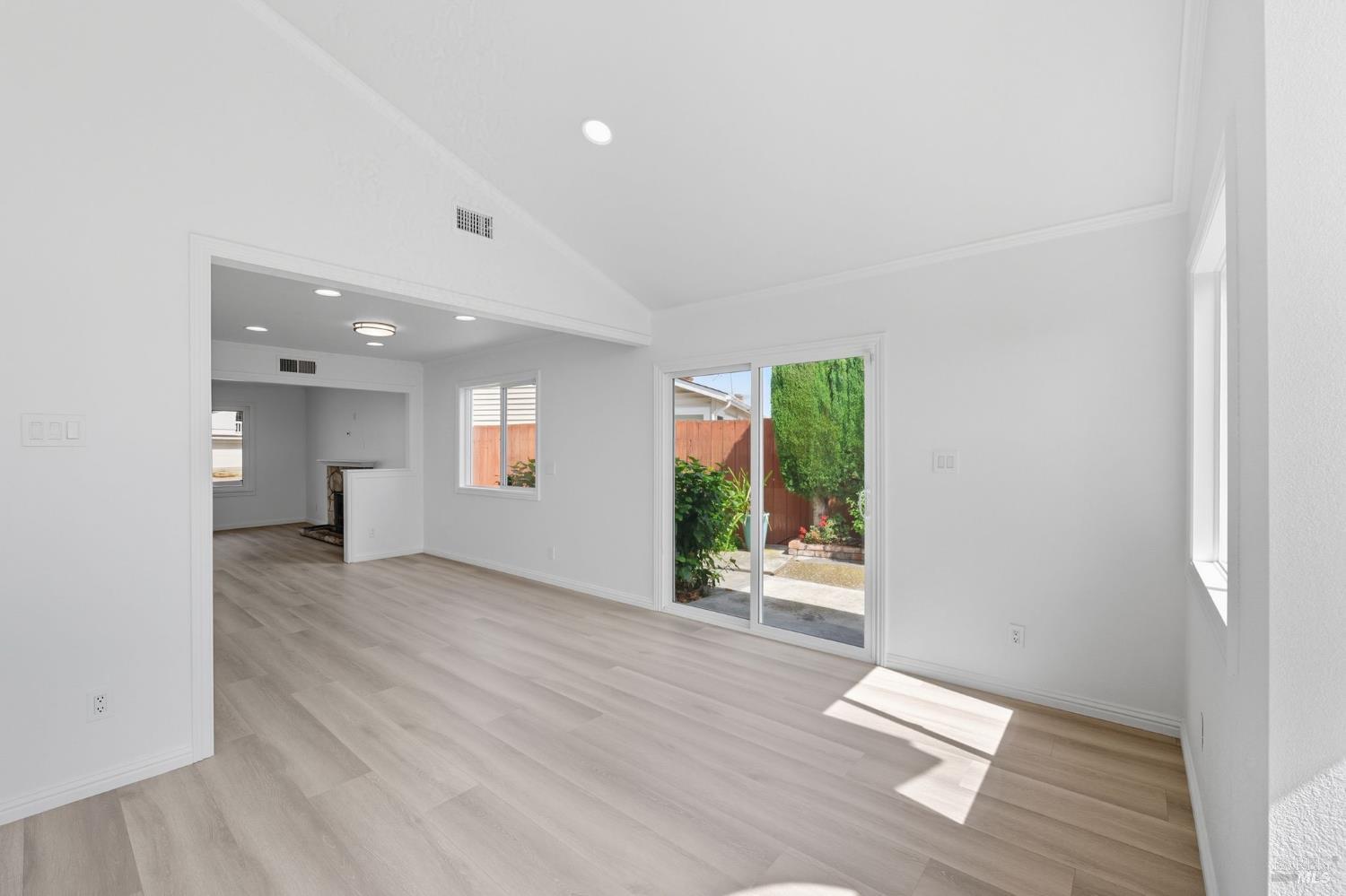 Detail Gallery Image 17 of 55 For 4263 Queen Anne Dr, Union City,  CA 94587 - 3 Beds | 2 Baths