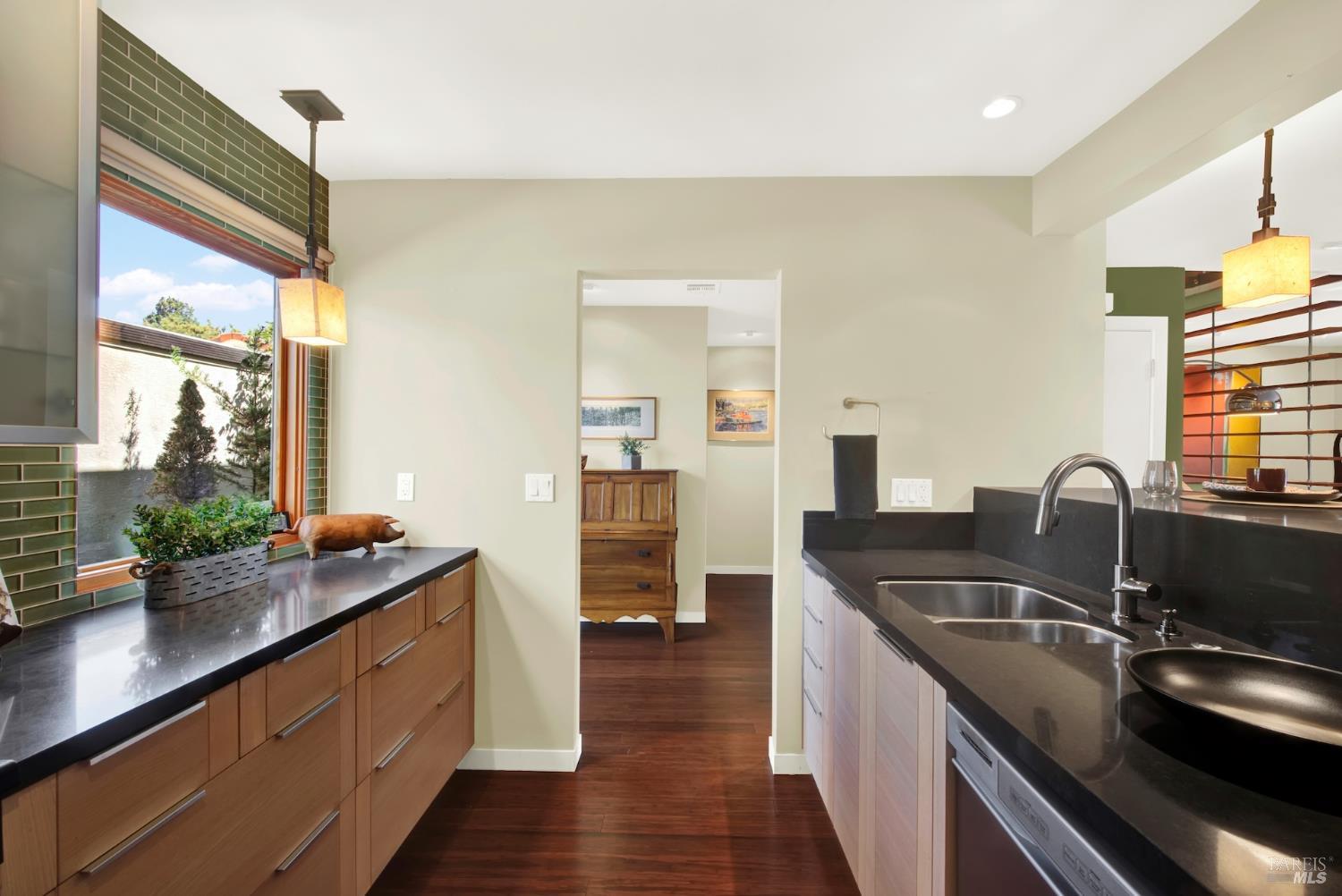 Detail Gallery Image 45 of 97 For 927 Marina Dr, Napa,  CA 94559 - 3 Beds | 2/1 Baths