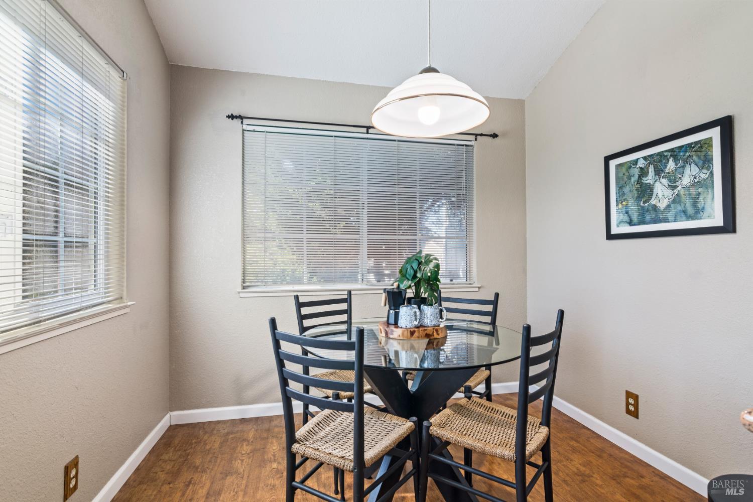 Detail Gallery Image 17 of 45 For 744 Jasmine Ct, Benicia,  CA 94510 - 3 Beds | 2 Baths