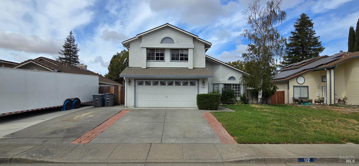 Detail Gallery Image 2 of 18 For 112 Spinnaker Ct, Vacaville,  CA 95687 - 4 Beds | 2/1 Baths