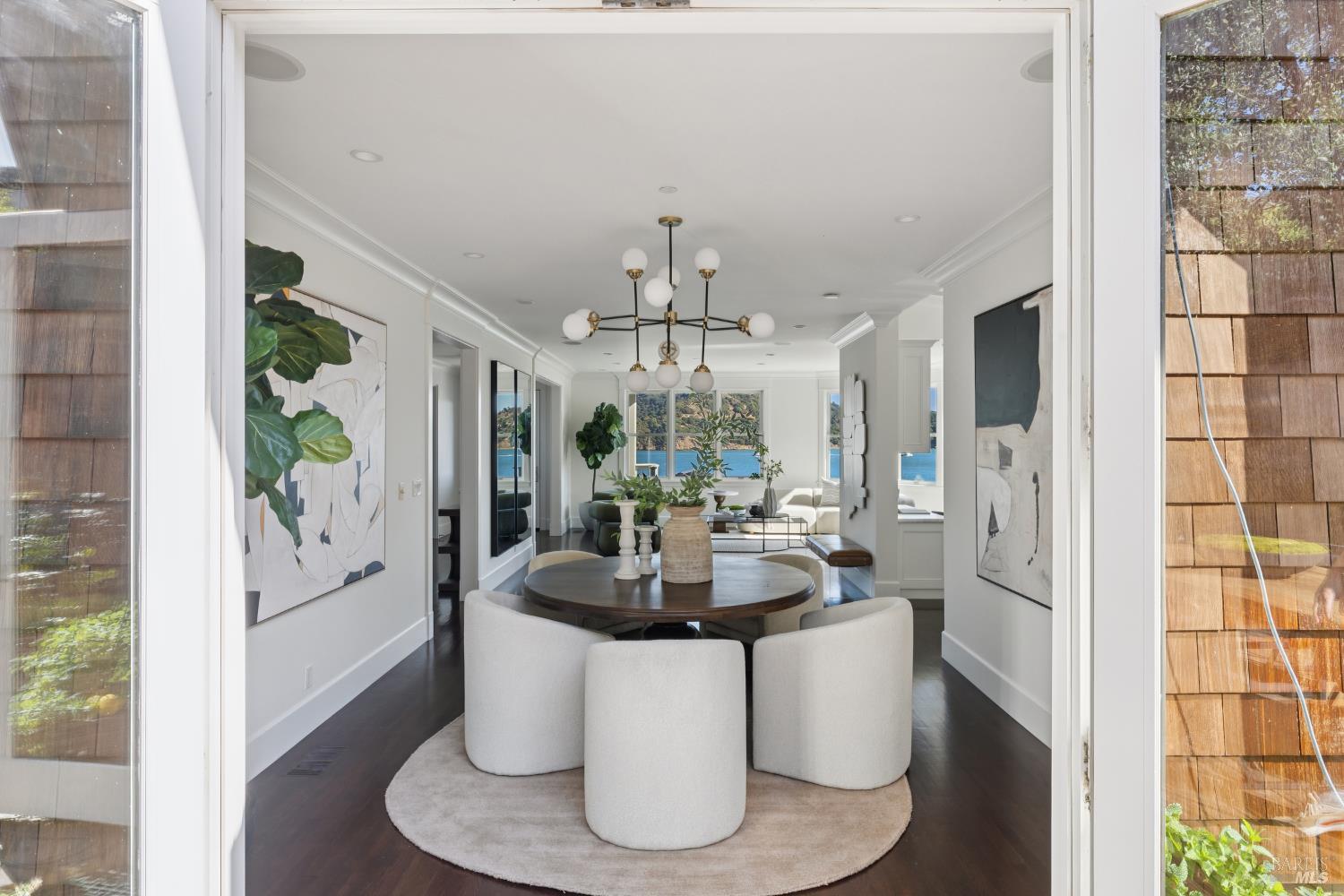 Detail Gallery Image 27 of 46 For 2105 Mar East St, Belvedere Tiburon,  CA 94920 - 5 Beds | 4/1 Baths