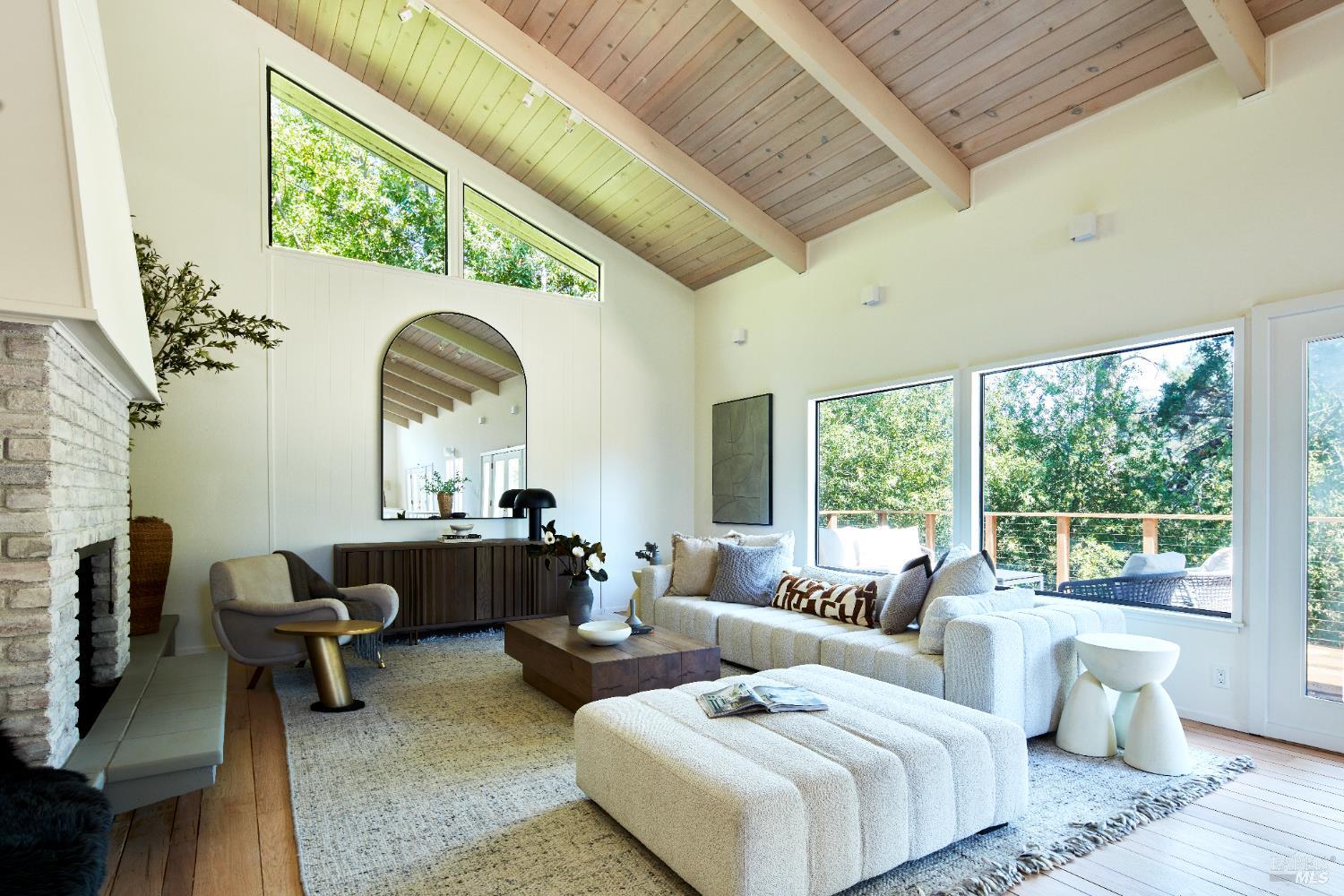 Detail Gallery Image 3 of 34 For 72 Quisisana Dr, Kentfield,  CA 94904 - 4 Beds | 2/1 Baths