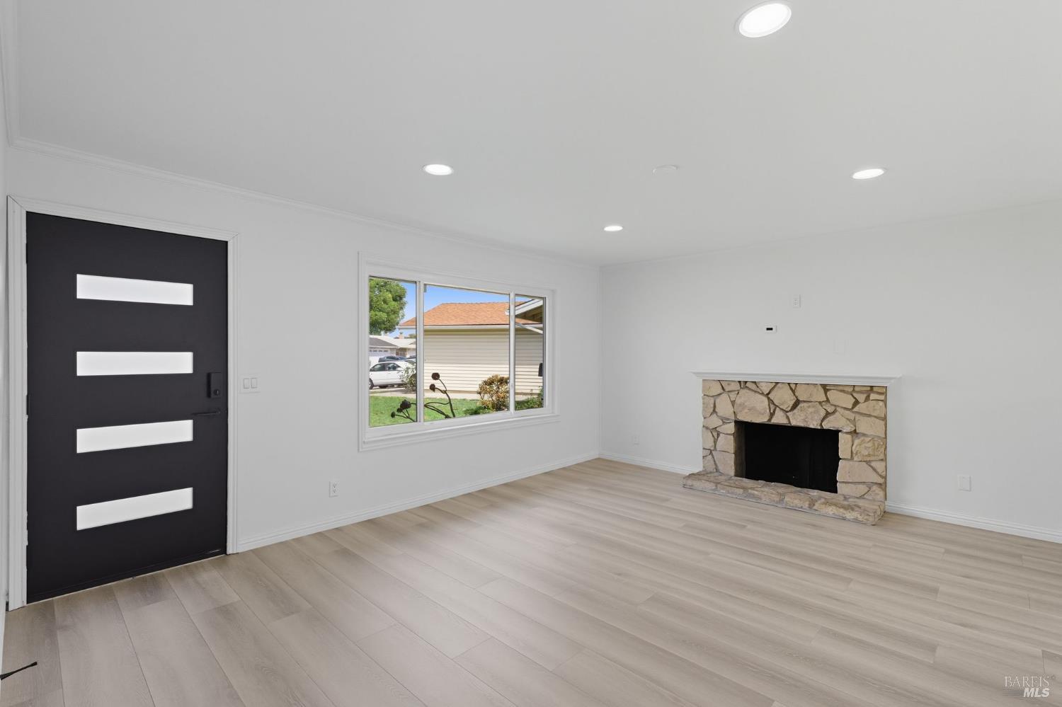 Detail Gallery Image 4 of 55 For 4263 Queen Anne Dr, Union City,  CA 94587 - 3 Beds | 2 Baths