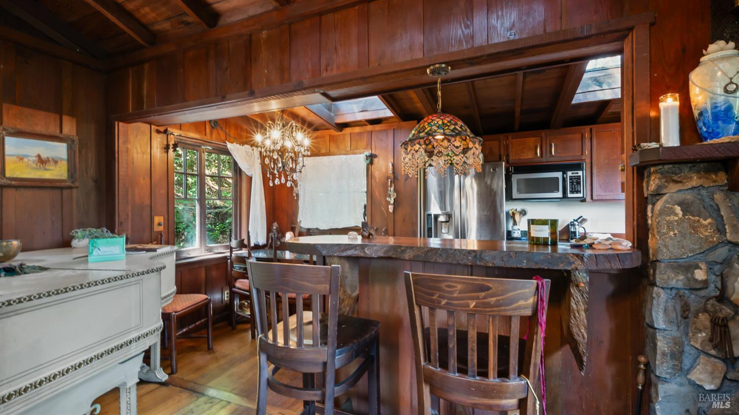 Detail Gallery Image 12 of 39 For 100 Carson Rd, Woodacre,  CA 94973 - 4 Beds | 3 Baths
