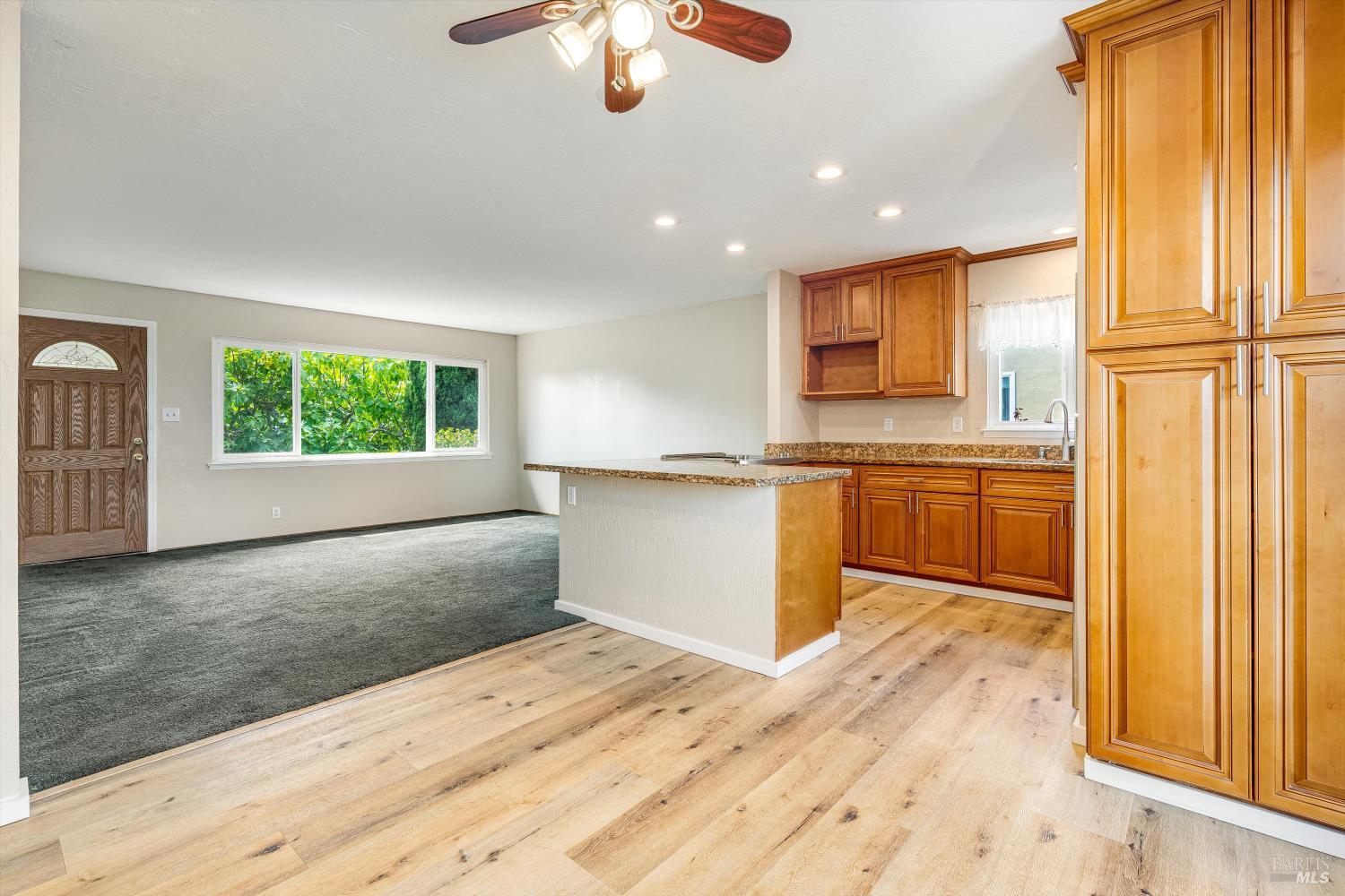 Detail Gallery Image 7 of 27 For 3782 Oxford St, Napa,  CA 94558 - 3 Beds | 2 Baths