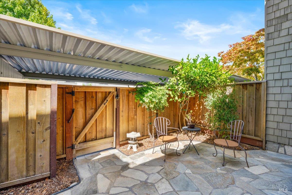 Detail Gallery Image 23 of 26 For 109 Albion Ct, Novato,  CA 94947 - 3 Beds | 2/1 Baths