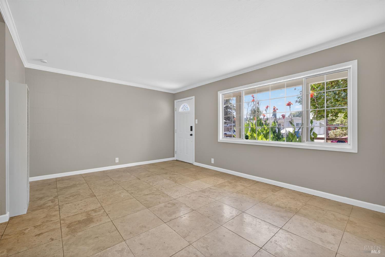 Detail Gallery Image 6 of 32 For 959 San Clemente Dr, Santa Rosa,  CA 95404 - 3 Beds | 2 Baths