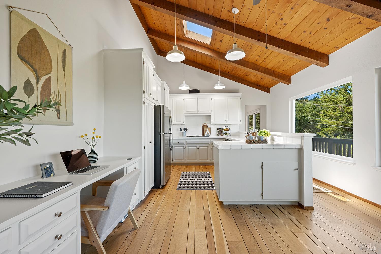 Detail Gallery Image 20 of 37 For 85 Woodside Dr, San Anselmo,  CA 94960 - 3 Beds | 2 Baths