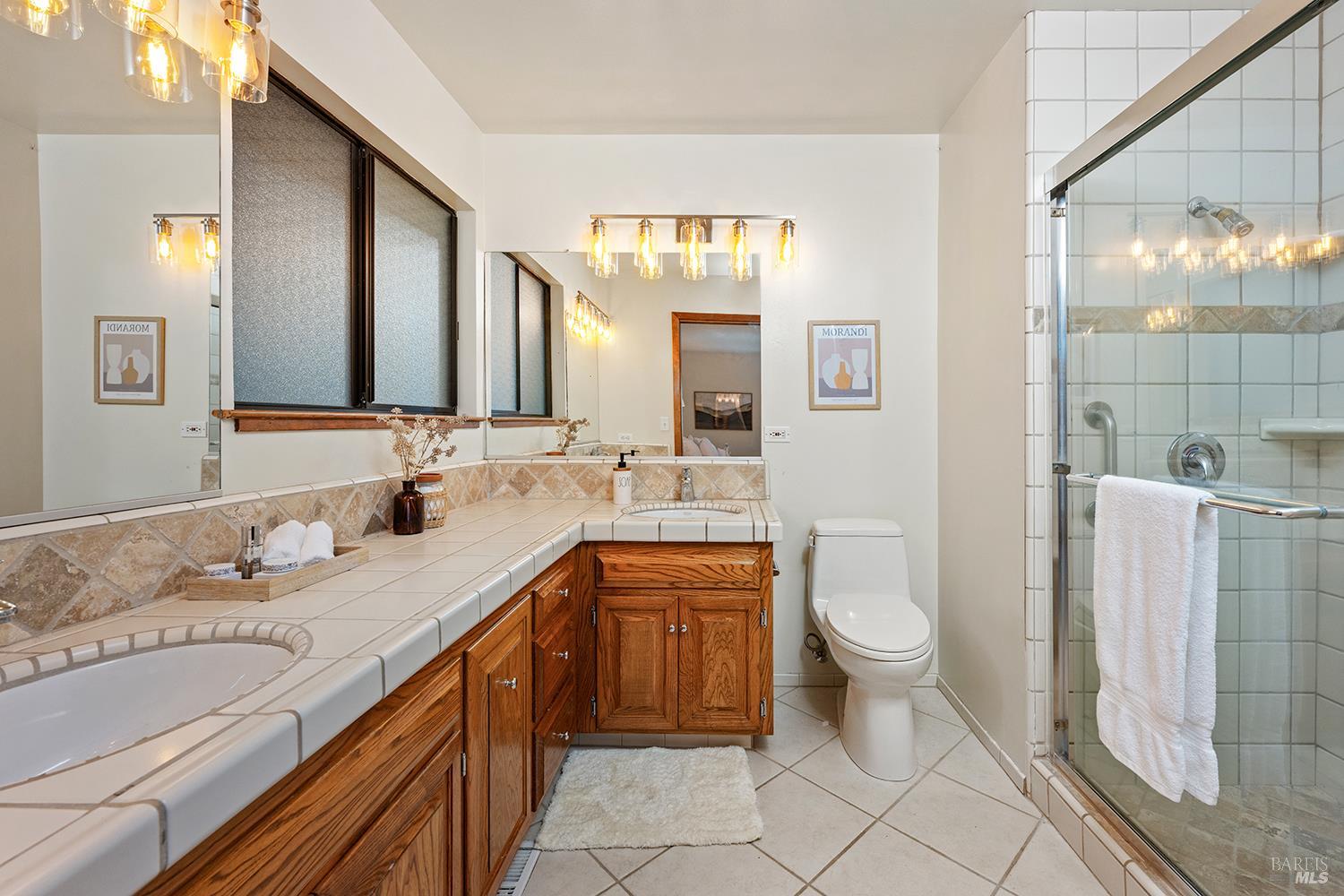 Detail Gallery Image 31 of 37 For 85 Woodside Dr, San Anselmo,  CA 94960 - 3 Beds | 2 Baths