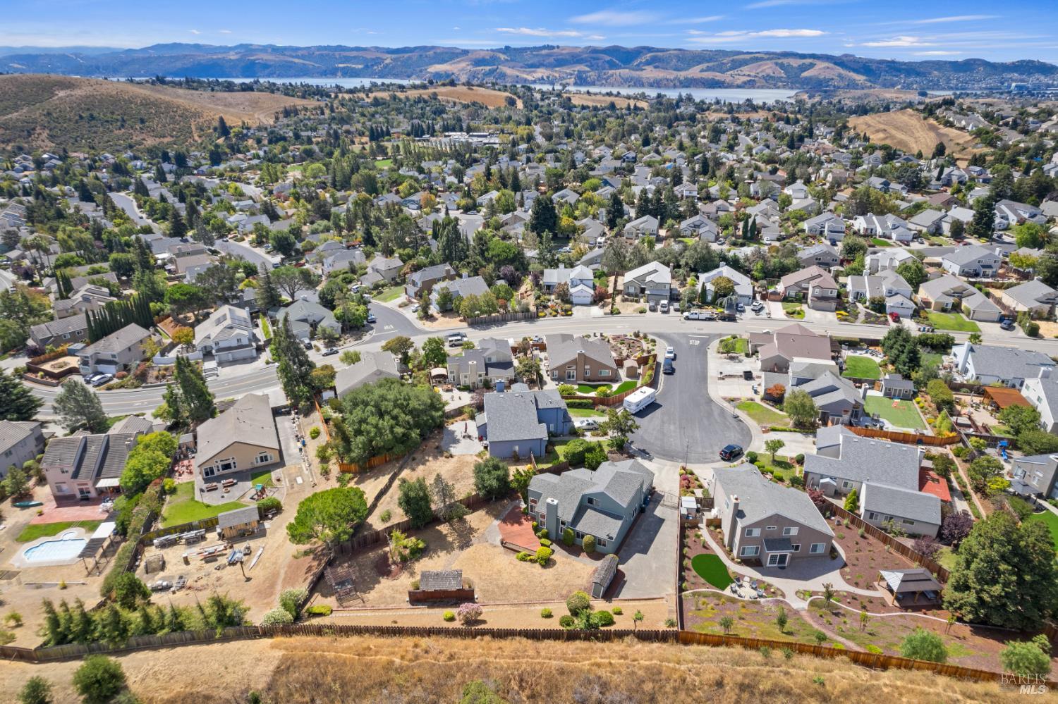 Detail Gallery Image 45 of 45 For 744 Jasmine Ct, Benicia,  CA 94510 - 3 Beds | 2 Baths