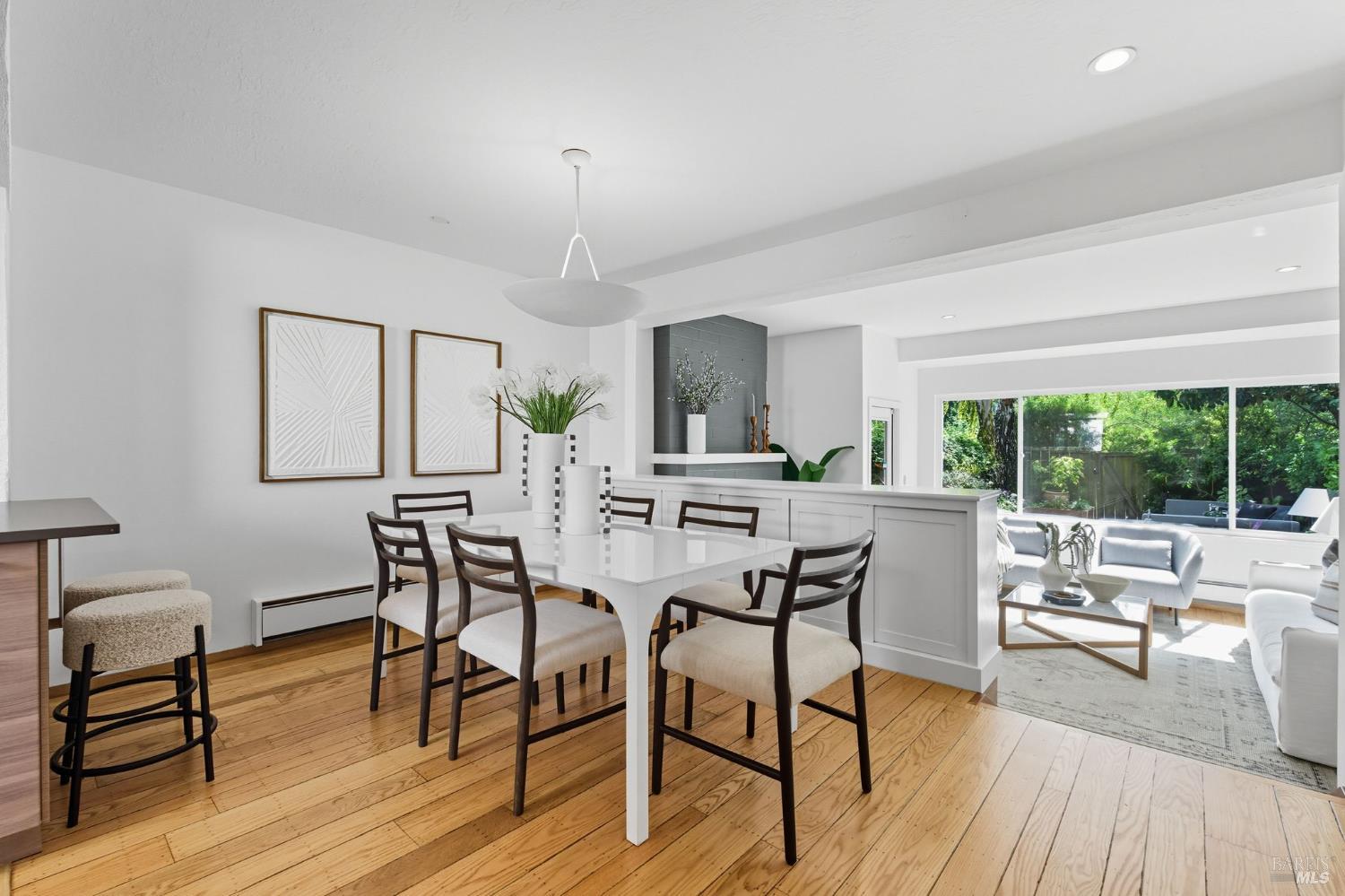 Detail Gallery Image 2 of 51 For 42 Park Ter, Mill Valley,  CA 94941 - 2 Beds | 2/1 Baths