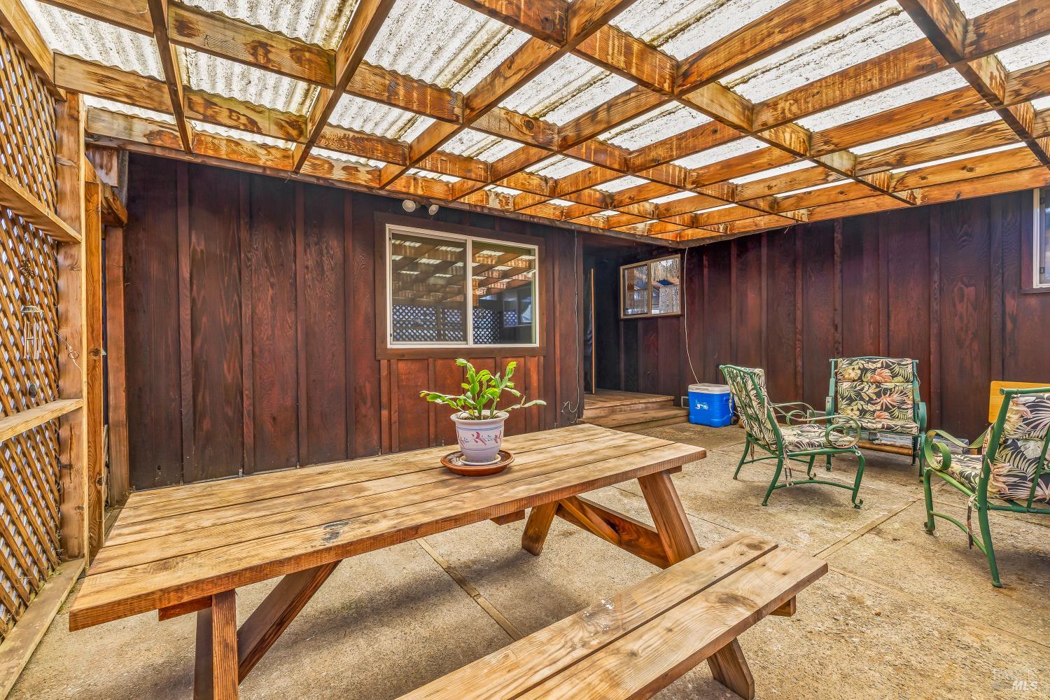Detail Gallery Image 19 of 33 For 215 S Sanderson Way, Fort Bragg,  CA 95437 - 3 Beds | 1/1 Baths