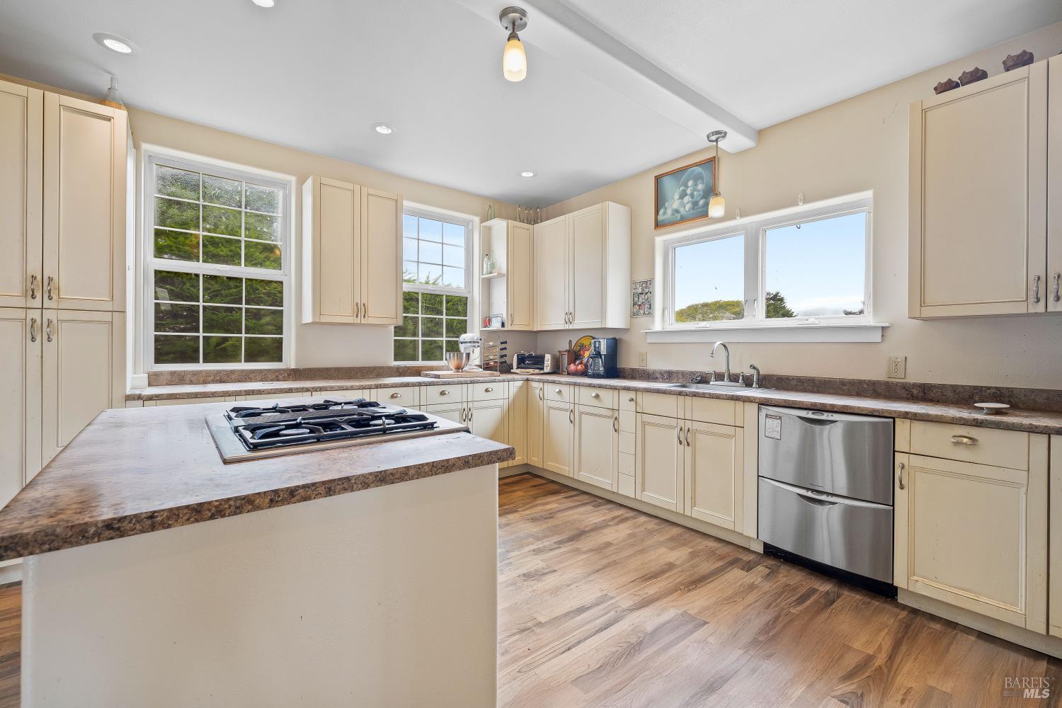 Detail Gallery Image 23 of 31 For 19251 S Highway 1 Hwy, Manchester,  CA 95459 - 2 Beds | 1/1 Baths