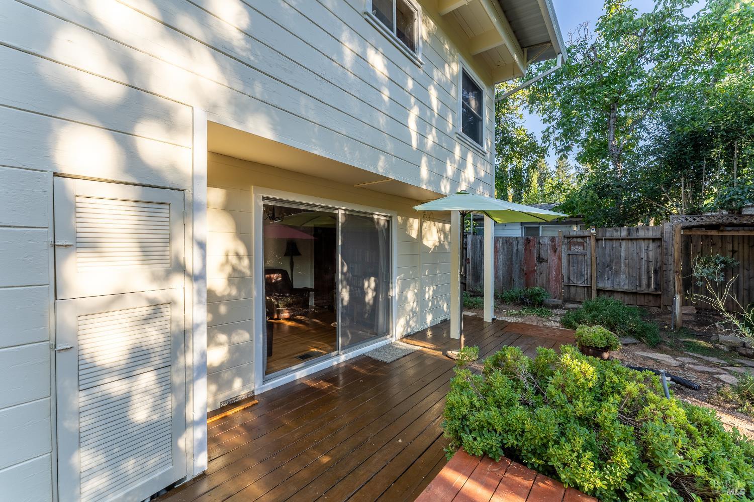 Detail Gallery Image 17 of 27 For 1240 Helen Ave, Ukiah,  CA 95482 - 3 Beds | 2 Baths